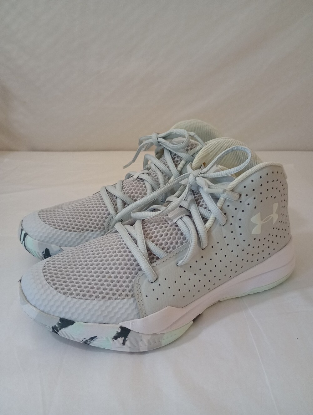 Under Armour Light Gray High-Top Athletic Shoes
